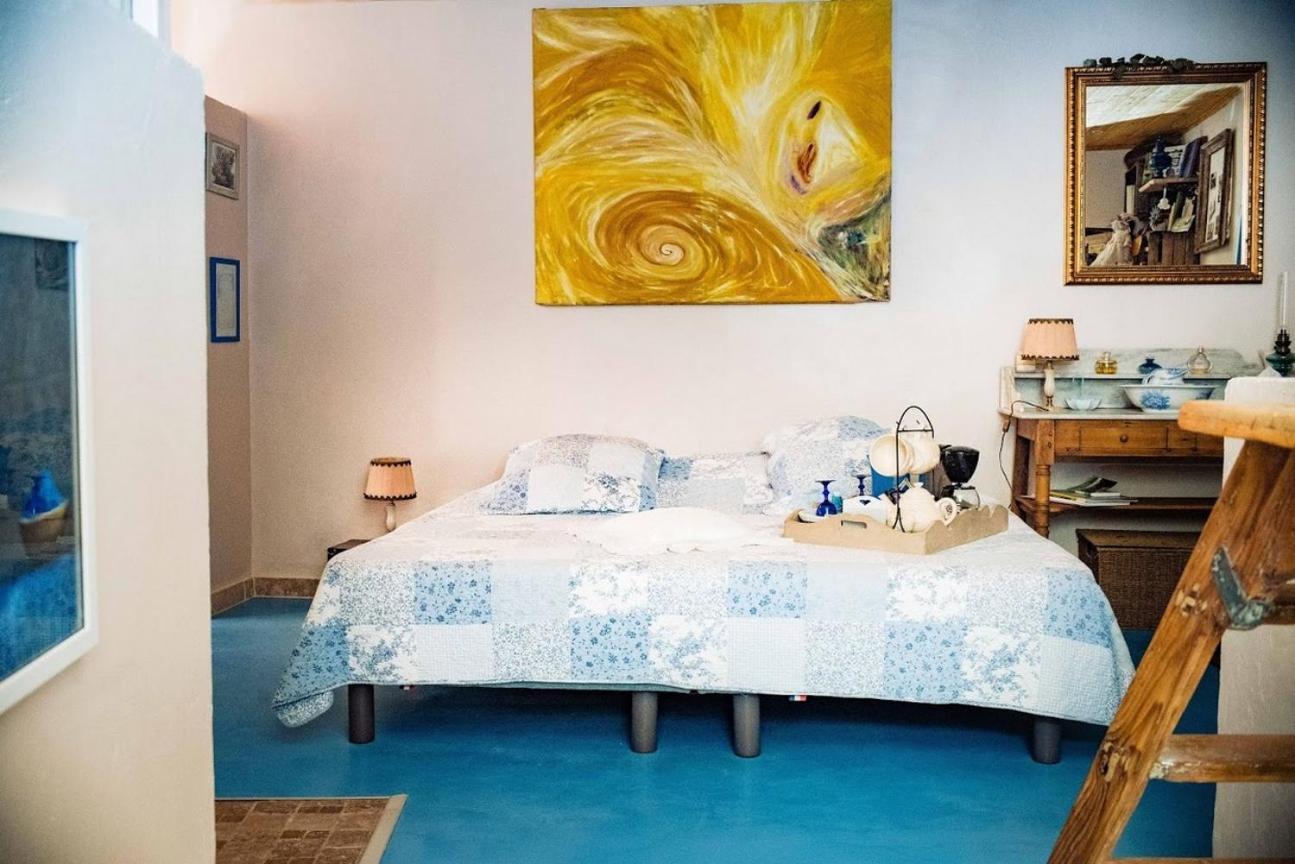 Gite Fa Mille Maison Bleu Robion en Luberon Exteriér fotografie