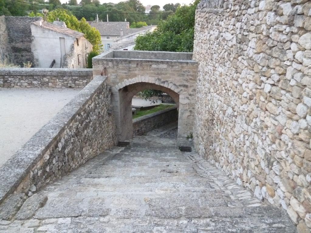 Gite Fa Mille Maison Bleu Robion en Luberon Exteriér fotografie